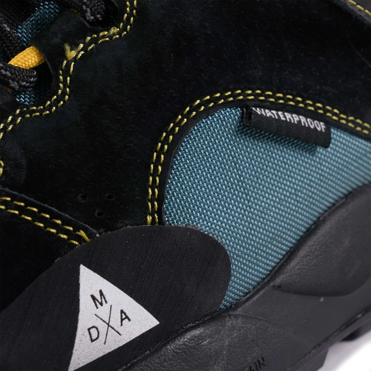 Flower Mountain Back Country - Black And Green 5 Flower Mountain Back Country - Black And Green - Image 5