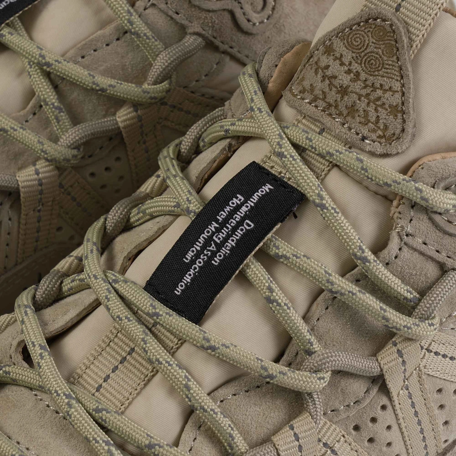 Flower Mountain Iwano - Beige 4 Flower Mountain Iwano - Beige - Image 4