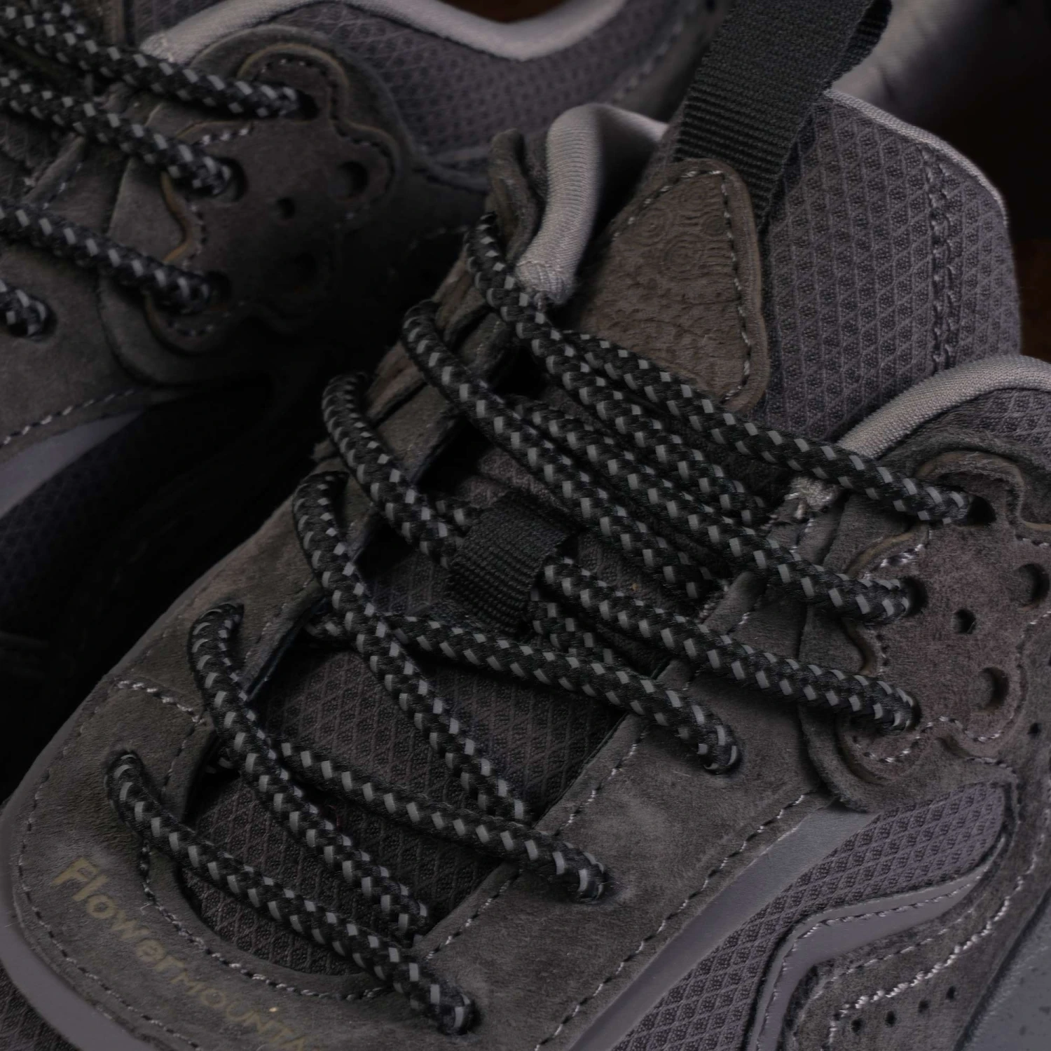 Flower Mountain Kotetsu - Black 4 Flower Mountain Kotetsu - Black - Image 4