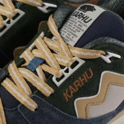 Karhu Synchron Classic - India Ink -Stuarts Fashion Store karhu synchron classic india ink p61267 909065 image