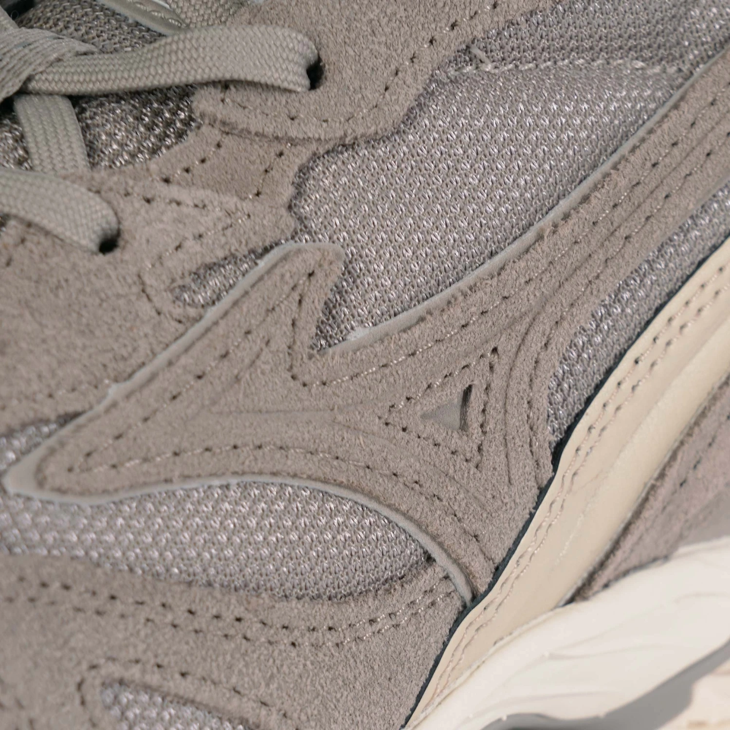 Mizuno Wave Rider 10 - Khaki/Rock 4 Mizuno Wave Rider 10 - Khaki/Rock - Image 4