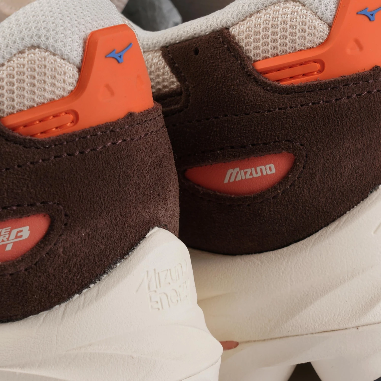 Mizuno Wave Rider B - Brown 6 Mizuno Wave Rider B - Brown - Image 6