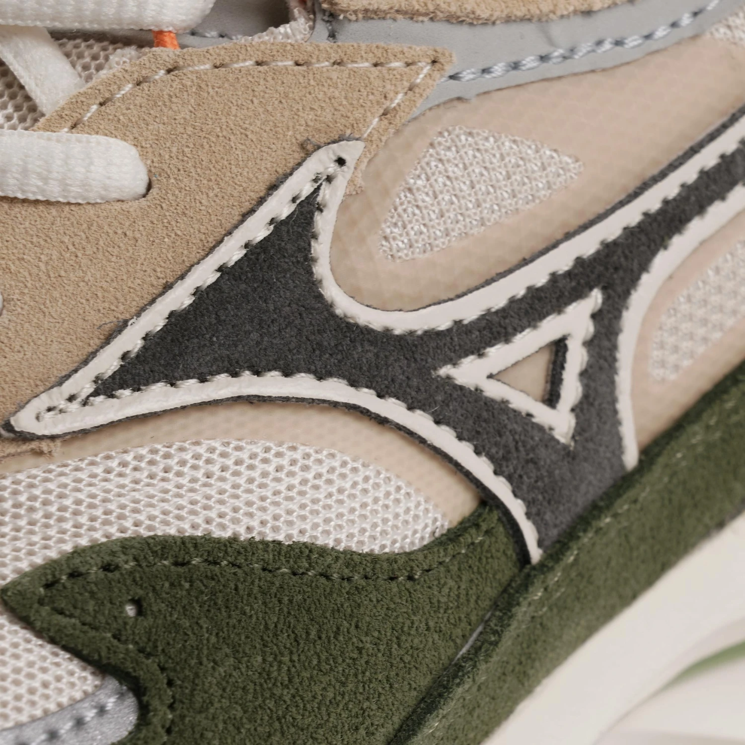 Mizuno Wave Rider B - Green 5 Mizuno Wave Rider B - Green - Image 5