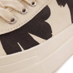 Stepney Workers Club Dellow Shroom Hands - Ecru/Black -Stuarts Fashion Store stepney workers club dellow shroom hands ecru black p54180 739550 image