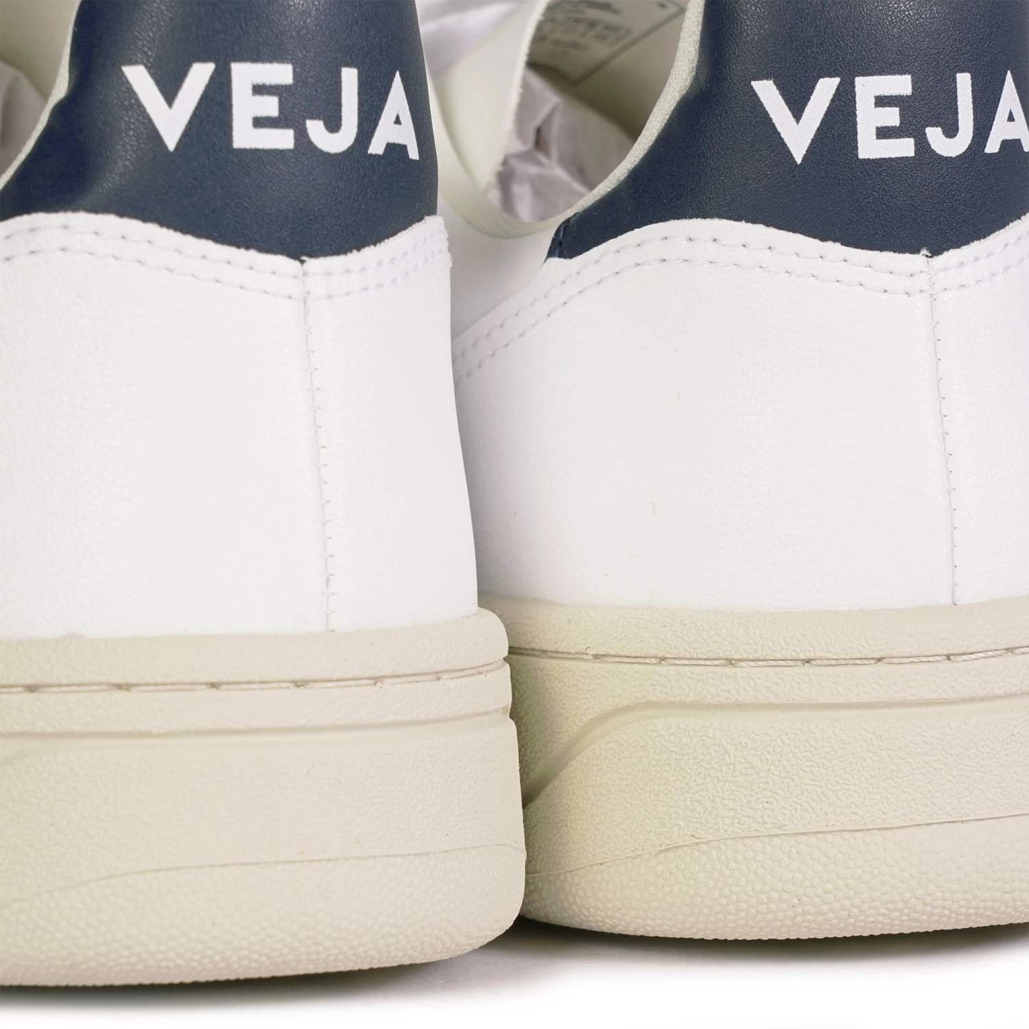 VEJA V-10 CWL - White Steel/Nautico 6 VEJA V-10 CWL - White Steel/Nautico - Image 6